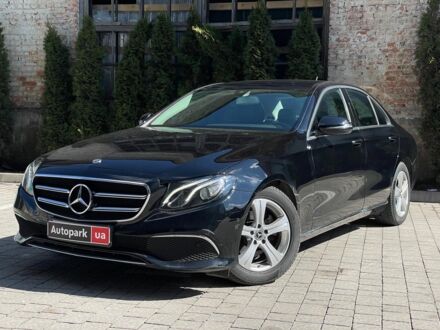 Чорний Мерседес E 220, об'ємом двигуна 2 л та пробігом 340 тис. км за 22990 $, фото 1 на Automoto.ua