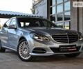 Гранатовий Мерседес E 220, об'ємом двигуна 2 л та пробігом 100 тис. км за 27500 $, фото 1 на Automoto.ua