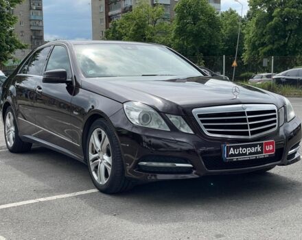 Коричневий Мерседес E 220, об'ємом двигуна 2.2 л та пробігом 350 тис. км за 13990 $, фото 5 на Automoto.ua