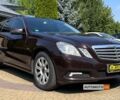 Коричневий Мерседес E 220, об'ємом двигуна 2.2 л та пробігом 216 тис. км за 13200 $, фото 1 на Automoto.ua
