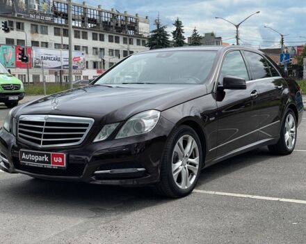 Коричневий Мерседес E 220, об'ємом двигуна 2.2 л та пробігом 350 тис. км за 13990 $, фото 1 на Automoto.ua