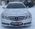 Сірий Мерседес E 220, об'ємом двигуна 2.2 л та пробігом 340 тис. км за 11990 $, фото 1 на Automoto.ua