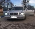 Сірий Мерседес E 220, об'ємом двигуна 2.2 л та пробігом 450 тис. км за 5400 $, фото 1 на Automoto.ua