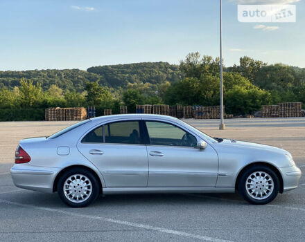 Сірий Мерседес E 220, об'ємом двигуна 2.2 л та пробігом 290 тис. км за 5800 $, фото 6 на Automoto.ua