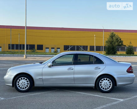 Сірий Мерседес E 220, об'ємом двигуна 2.2 л та пробігом 290 тис. км за 5800 $, фото 14 на Automoto.ua