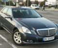 Сірий Мерседес E 220, об'ємом двигуна 2.2 л та пробігом 254 тис. км за 13200 $, фото 1 на Automoto.ua