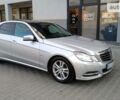 Сірий Мерседес E 220, об'ємом двигуна 2.1 л та пробігом 263 тис. км за 13300 $, фото 1 на Automoto.ua