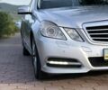 Сірий Мерседес E 220, об'ємом двигуна 2.2 л та пробігом 197 тис. км за 17800 $, фото 1 на Automoto.ua