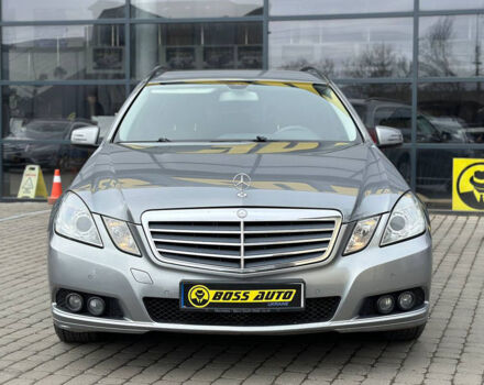 Сірий Мерседес E 220, об'ємом двигуна 2.2 л та пробігом 369 тис. км за 10800 $, фото 1 на Automoto.ua