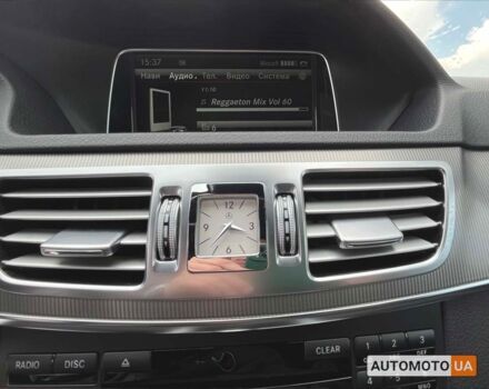 Сірий Мерседес E 220, об'ємом двигуна 2.2 л та пробігом 340 тис. км за 16800 $, фото 16 на Automoto.ua