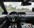 Сірий Мерседес E 220, об'ємом двигуна 2.2 л та пробігом 340 тис. км за 16800 $, фото 23 на Automoto.ua
