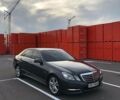 Сірий Мерседес E 220, об'ємом двигуна 2.2 л та пробігом 260 тис. км за 17800 $, фото 1 на Automoto.ua