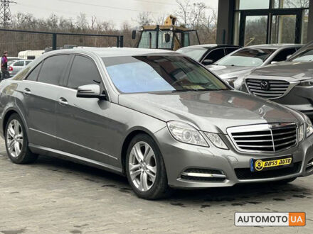 Мерседес E 220 2012 у Чернівцях на Automoto.ua Сірий Мерседес E 220, об'ємом двигуна 2.2 л та пробігом 320 тис. км за 13400 $, фото 1 на Automoto.ua