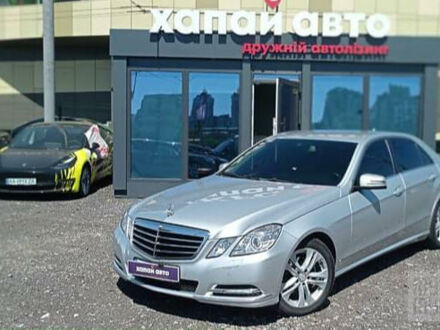 Мерседес E 220 2012 в Киеве на Automoto.ua Серый Мерседес E 220, объемом двигателя 2.1 л и пробегом 201 тыс. км за 12400 $, фото 1 на Automoto.ua