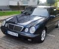 Синий Мерседес E 220, объемом двигателя 2.1 л и пробегом 485 тыс. км за 3300 $, фото 35 на Automoto.ua