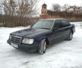 Синий Мерседес E 220, объемом двигателя 0 л и пробегом 1 тыс. км за 3900 $, фото 1 на Automoto.ua