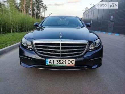Мерседес E 220 2017 в Киеве на Automoto.ua Синий Мерседес E 220, объемом двигателя 1.95 л и пробегом 146 тыс. км за 39500 $, фото 1 на Automoto.ua