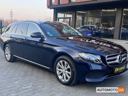 Мерседес E 220 2017 у Чернівцях на Automoto.ua Синій Мерседес E 220, об'ємом двигуна 2 л та пробігом 189 тис. км за 29600 $, фото 1 на Automoto.ua