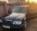 Зелений Мерседес E 220, об'ємом двигуна 2.2 л та пробігом 341 тис. км за 3800 $, фото 1 на Automoto.ua