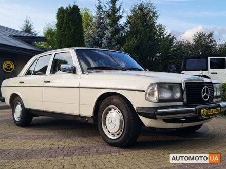 Мерседес E 240 1990 у Львові на Automoto.ua Білий Мерседес E 240, об'ємом двигуна 2.4 л та пробігом 387 тис. км за 6650 $, фото 1 на Automoto.ua