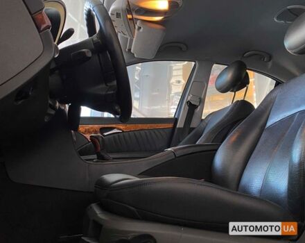 Серый Мерседес E 240, объемом двигателя 3.2 л и пробегом 320 тыс. км за 7200 $, фото 10 на Automoto.ua