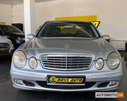 Серый Мерседес E 240, объемом двигателя 3.2 л и пробегом 320 тыс. км за 7200 $, фото 1 на Automoto.ua