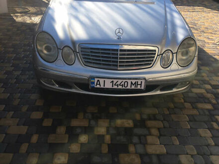 Мерседес E 240 2003 в Киеве на Automoto.ua Серый Мерседес E 240, объемом двигателя 2.6 л и пробегом 376 тыс. км за 6500 $, фото 1 на Automoto.ua