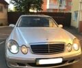 Серый Мерседес E 240, объемом двигателя 2.6 л и пробегом 218 тыс. км за 9500 $, фото 1 на Automoto.ua