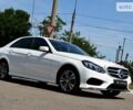 Белый Мерседес E 250, объемом двигателя 2.2 л и пробегом 155 тыс. км за 27700 $, фото 1 на Automoto.ua