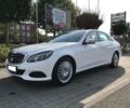 Белый Мерседес E 250, объемом двигателя 2.2 л и пробегом 198 тыс. км за 26500 $, фото 1 на Automoto.ua