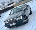 Чорний Мерседес E 250, об'ємом двигуна 2.5 л та пробігом 400 тис. км за 4000 $, фото 1 на Automoto.ua