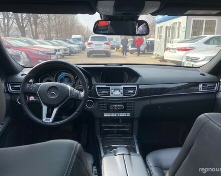 Чорний Мерседес E 250, об'ємом двигуна 2.2 л та пробігом 221 тис. км за 27200 $, фото 8 на Automoto.ua