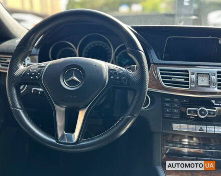 Чорний Мерседес E 250, об'ємом двигуна 2.2 л та пробігом 347 тис. км за 17500 $, фото 9 на Automoto.ua
