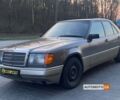Серый Мерседес E 250, объемом двигателя 2.5 л и пробегом 345 тыс. км за 3600 $, фото 2 на Automoto.ua