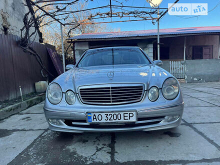 Мерседес Е 270 2002 в Виноградове на Automoto.ua Мерседес Е 270, объемом двигателя 2.7 л и пробегом 320 тыс. км за 7000 $, фото 1 на Automoto.ua