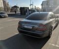 Сірий Мерседес Е 280, об'ємом двигуна 3 л та пробігом 327 тис. км за 13500 $, фото 1 на Automoto.ua