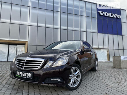 Мерседес Е 300 2009 у Дніпро (Дніпропетровську) на Automoto.ua Коричневий Мерседес Е 300, об'ємом двигуна 3 л та пробігом 176 тис. км за 12500 $, фото 1 на Automoto.ua