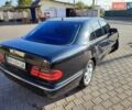 Чорний Мерседес Е 320, об'ємом двигуна 3.2 л та пробігом 340 тис. км за 5700 $, фото 15 на Automoto.ua