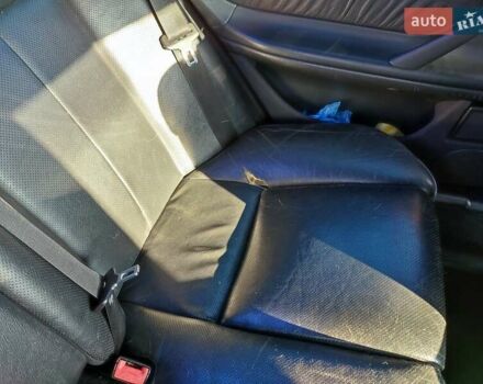 Чорний Мерседес Е 320, об'ємом двигуна 3.2 л та пробігом 340 тис. км за 5700 $, фото 6 на Automoto.ua