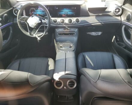 Белый Мерседес Е 350, объемом двигателя 2 л и пробегом 74 тыс. км за 30600 $, фото 7 на Automoto.ua