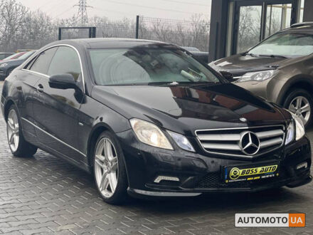 Мерседес Е 350 2009 у Чернівцях на Automoto.ua Чорний Мерседес Е 350, об'ємом двигуна 3.5 л та пробігом 148 тис. км за 14600 $, фото 1 на Automoto.ua
