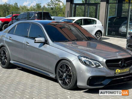 Мерседес Е 350 2015 у Чернівцях на Automoto.ua Сірий Мерседес Е 350, об'ємом двигуна 3 л та пробігом 202 тис. км за 27500 $, фото 1 на Automoto.ua