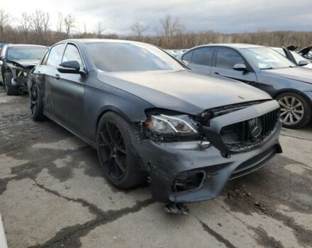 Черный Мерседес E 43 AMG, объемом двигателя 3 л и пробегом 160 тыс. км за 19500 $, фото 2 на Automoto.ua
