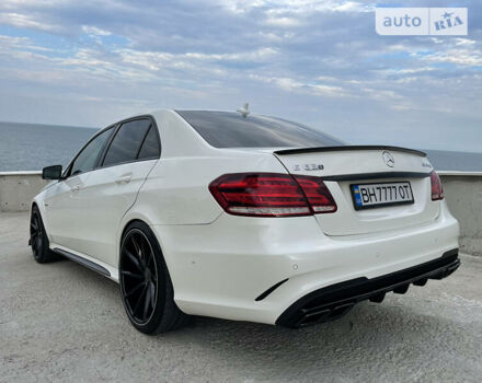 Білий Мерседес E 63 AMG, об'ємом двигуна 5.5 л та пробігом 60 тис. км за 42000 $, фото 73 на Automoto.ua