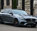 Сірий Мерседес E 63 AMG, об'ємом двигуна 4 л та пробігом 42 тис. км за 112999 $, фото 1 на Automoto.ua