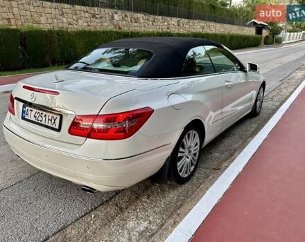 Белый Мерседес Е-Класс, объемом двигателя 3 л и пробегом 218 тыс. км за 18900 $, фото 21 на Automoto.ua