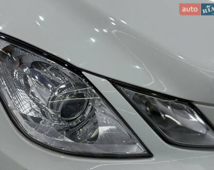 Білий Мерседес Е-Клас, об'ємом двигуна 2.2 л та пробігом 78 тис. км за 21500 $, фото 26 на Automoto.ua