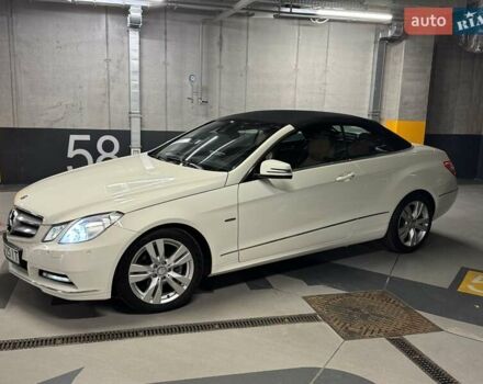 Белый Мерседес Е-Класс, объемом двигателя 1.8 л и пробегом 106 тыс. км за 19000 $, фото 2 на Automoto.ua
