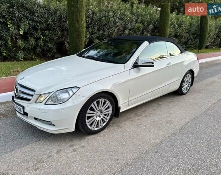 Белый Мерседес Е-Класс, объемом двигателя 3 л и пробегом 218 тыс. км за 18900 $, фото 18 на Automoto.ua