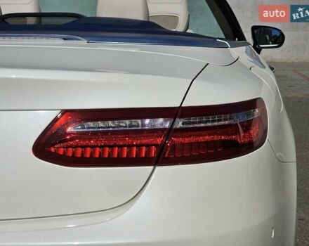 Белый Мерседес Е-Класс, объемом двигателя 3 л и пробегом 76 тыс. км за 39999 $, фото 29 на Automoto.ua